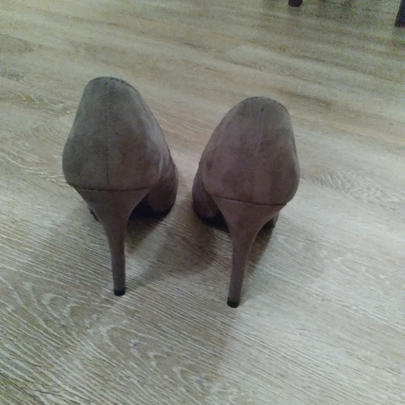 LC Lauren Conrad heels - Picture 2 of 3